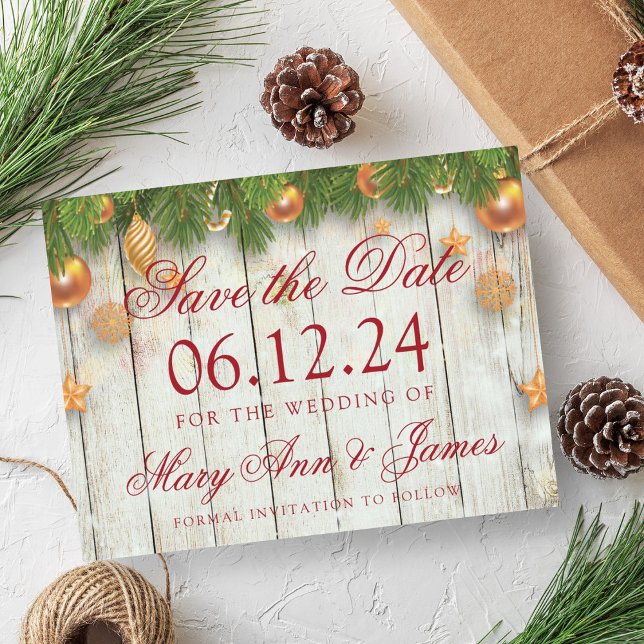 Postal De Anuncios Navidades Bodas Salven La Fecha De Los Balbuceos D (Christmas Wedding Save The Date Gold Baubles Announcement Postcard)