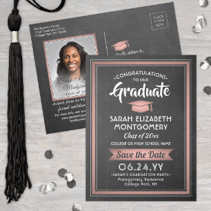 Postal De Anuncios Pizarra y Rosa Foto de Graduación para Guardar la