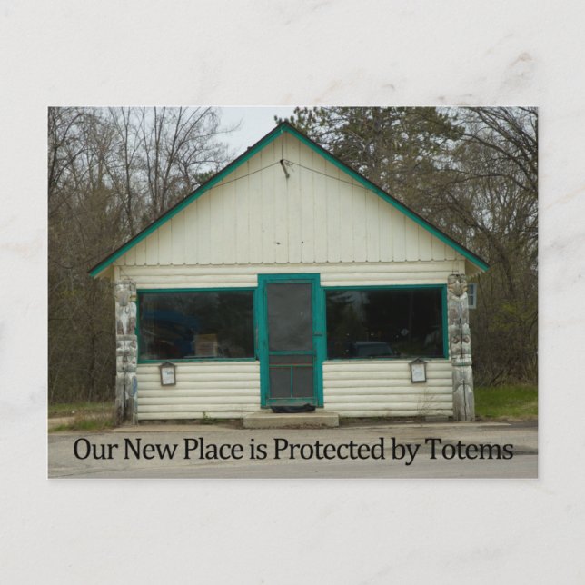 Postal De Anuncios Protegido por Totems Funny Change Address Card (Anverso)