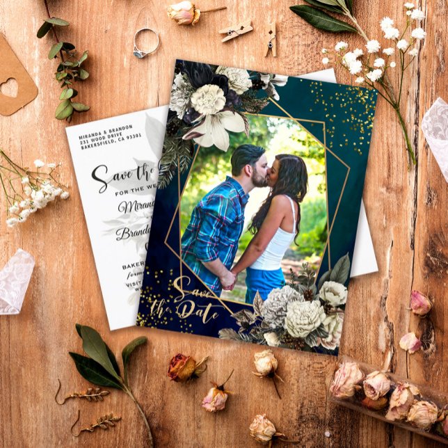 Postal De Anuncios Romántico Floral Gold Wreath Photo Save the Date (Subido por el creador)