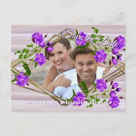 Postal De Anuncios Rosas violeta-púrpura sobre seda rosa claro