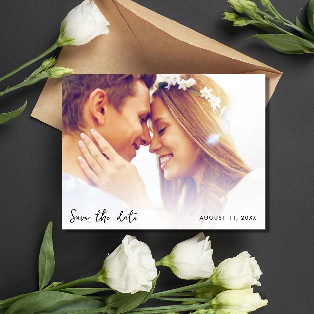 Postal De Anuncios Simple foto presupuesto Boda Guardar la fecha (Simple Photo Budget Wedding Save the Date Announcement Postcard)