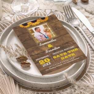 Postal De Anuncios Sunflowers y Rustic Wood Wedding Salven la fecha