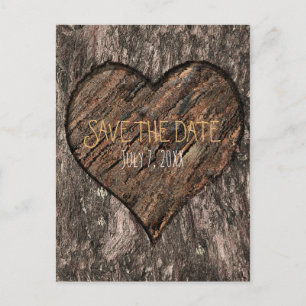 Postal De Anuncios Tallo de árbol tallado corazón rústico guardar la 
