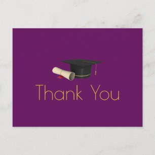 Postal De Anuncios Tapón de graduación y Diploma en Púrpura