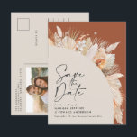Postal De Anuncios Terracota bohemia moderna pampas foto anno<br><div class="desc">La moderna boda de terracota bohemia pampas césped elegante con fotos ahorra la invitación de la fecha.</div>