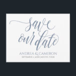 Postal De Anuncios Tipografía boda Guardar-la-fecha- Azul agitado<br><div class="desc">Anuncie a su próximo boda con estilo con esta boda de lujo azul / azul-gris salva la postal de fecha! Puede cambiar el color del diseño cambiando el color de fondo. **CÓMO CAMBIAR EL COLOR DE DISEÑO** 1) Haga clic en el botón "Personalizar". 2) Haga clic en el enlace "ClICK...</div>