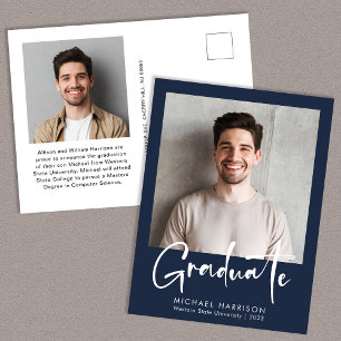 Postal De Anuncios Título Moderno en Negrita y Foto Azul de Graduació