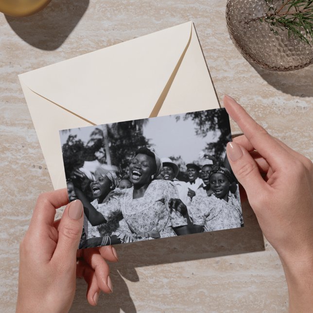 Postal de baile de mujeres negras ventilado feliz (Subido por el creador)