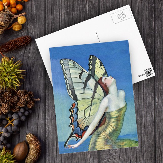 Postal de hadas de mariposa dorada (Butterfly fairy in golden dress under blue sky on postcard.)