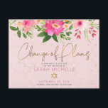 Postal De Invitación Bat Mitzvah color de agua rosado floral escritura<br><div class="desc">Asegúrate de que todos tus amigos y parientes puedan celebrar el hito de tu hija Bat Mitzvah, sin importar las actuales circunstancias imprevistas globales. Envíe esta moda, postal personalizada de invitación "Cambio de Planes". Una acuarela floral impresionante, rosa y melocotón, con una tipografía de Relieve metalizado dorado falso y un...</div>