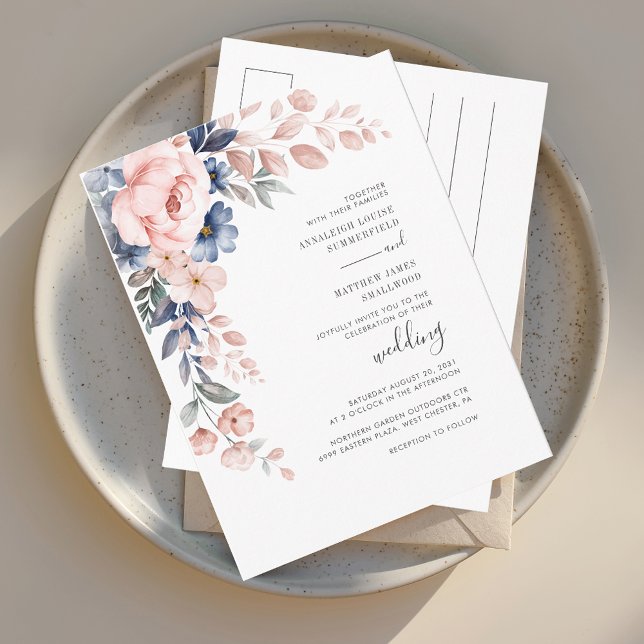 Postal De Invitación Boda de la floración bucal rosada moderna (Blush Pink Floral Watercolor Script Wedding Invitation Postcard)