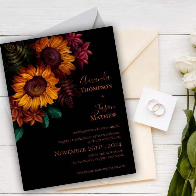 Postal De Invitación Boda moderno floral Naranja quemado negro vibrante (Vibrant Black Burnt Orange Floral Modern Wedding Invitation Postcard)