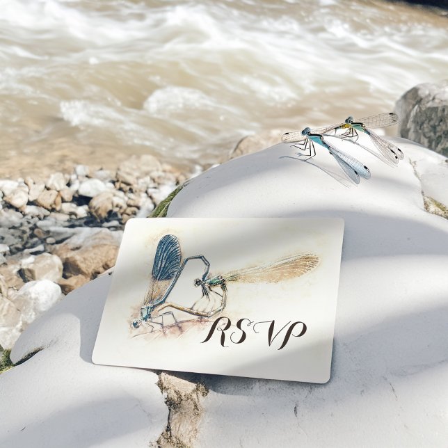 Postal De Invitación Boda RSVP Responder Dragonfly Mating Love Heart (Subido por el creador)
