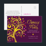 Postal De Invitación Burgundy Bat Mitzvah Cambia Planes Árbol de Oro de<br><div class="desc">Asegúrate de que todos tus amigos y familiares aún puedan celebrar el cumpleaños de Bat Mitzvah de tu hija, independientemente de las circunstancias imprevistas mundiales actuales. Envía una impresionante tarjeta postal de anuncio de "Cambio de planes" con un gráfico de falso papel de oro con un brillante Estrella de David...</div>