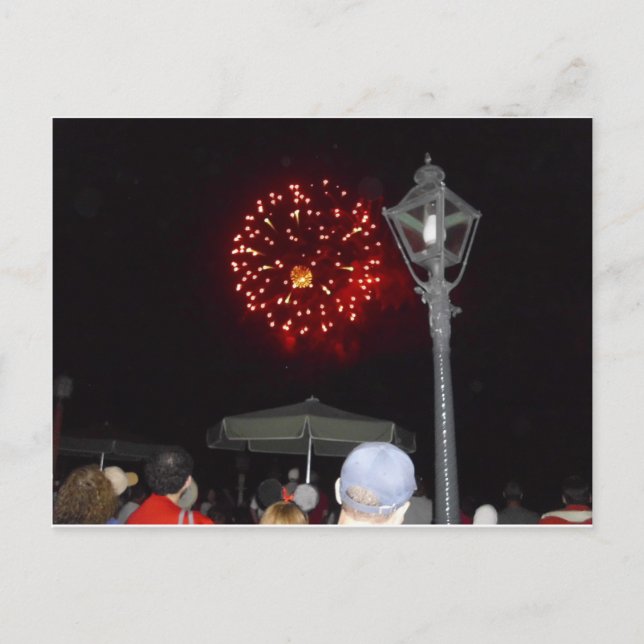 Postal De Invitación Celebración de fuegos artificiales rojos con image (Anverso)