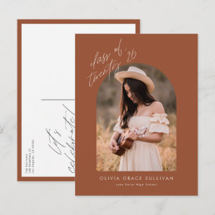 Postal De Invitación Clase Terracotta de Graduación de Foto Arca 2025