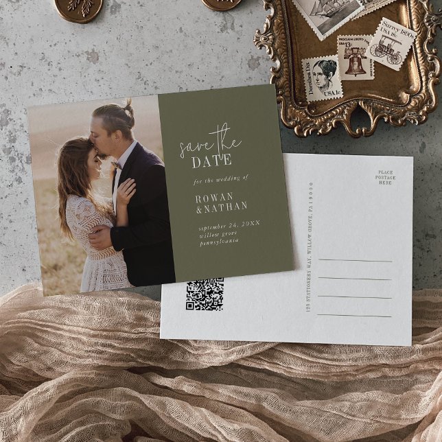Postal De Invitación Código QR verde oliva de Moda moderna Guardar fech (Subido por el creador)