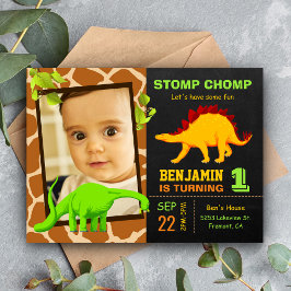 Postal De Invitación Cumpleaños con tiza de dinosaurio lindo 1ra foto