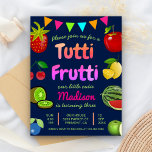 Postal De Invitación Cute Tutti Frutti Niños Fiesta de cumpleaños<br><div class="desc">Sorprenda a sus huéspedes con esta colorida invitación de fiesta de cumpleaños para niños que presenta frutas variadas y una tipografía vibrante con un fondo azul oscuro. Simplemente agregue los detalles de su evento en esta plantilla fácil de usar para convertirla en una invitación única.</div>