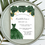 Postal De Invitación Dulce 16 vestido de oro verde esmeralda floral<br><div class="desc">Una invitación moderna, elegante y glamurosa para una fiesta de 16 y 16 años. En el frente: fondo blanco con polvo verde falso purpurina, vestido verde esmeralda y rosas verdes, florales. El nombre está escrito con una escritura de estilo con letras a mano moderna. Personalice y agregue los detalles de...</div>