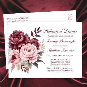 Postal De Invitación Elegante ensayo de Boda de Borgoña Peony floral