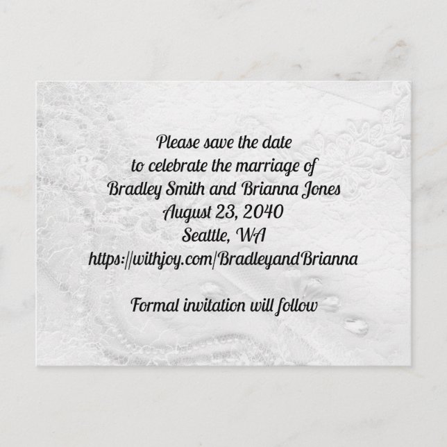 Postal De Invitación Encaje blanco y plateado y perlas sobre satín (Anverso)