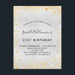 Postal De Invitación Espuma de polvo de purpurina de oro plateado de cu<br><div class="desc">Para un elegante cumpleaños número 21 (o cualquier edad). Un falso fondo metálico plateado. Decorado con polvo falso purpurina de oro. Personalice y agregue un nombre, edad y detalles del fiesta. El nombre se escribe con un guión de estilo con letras a mano. Retroceso: fondo falso plateado, diseño postal. Sugerencia:...</div>