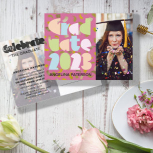 Postal De Invitación Fiesta de graduación de pastel moderno con confeti