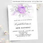 Postal De Invitación Flores púrpuras de cumpleaños plata elegante<br><div class="desc">Para una fiesta de cumpleaños número 40 (o cualquier edad). Un elegante fondo blanco. Decorado con flores moradas y blancas, rosas y follaje plateado. Personalice y agregue un nombre y detalles del fiesta. Sugerencia: Si no desea que se vea como una postal, haga clic en personalizar, vaya a la parte...</div>