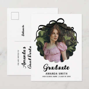 Postal De Invitación Foto de graduación ondulada en blanco y negro Coqu