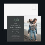 Postal De Invitación Foto minimalista de Boda Gris oscuro y de rama ver<br><div class="desc">Este minimalista diseño boda es perfecto para esa pareja moderna que busca algo único. Esta invitación de postal incluye una rama de acuarela con una preciosa tipografía moderna debajo y tu propia foto personalizado en el lado derecho contra un fondo gris oscuro. En la parte posterior, un lavabo de color...</div>