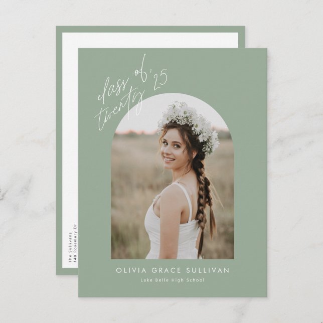 Postal De Invitación Graduación fotográfica de Sage Green Class de 2025 (Anverso / Reverso)
