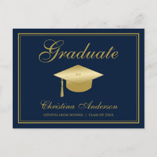 Postal De Invitación Graduación Gold Grad Cap & Script en Fiesta azul