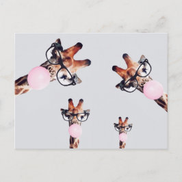 Postal De Invitación JIRAFA CON GAFAS SOplando UN CHICLE ROSA