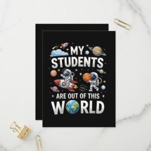 Postal De Invitación Mis estudiantes están fuera en este mundo espacial