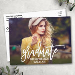 Postal De Invitación Moderna fiesta de graduación de fotos con guión de<br><div class="desc">Invitación a la fiesta de graduación de fotos con guión moderno de pincel</div>