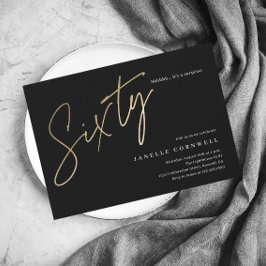 Postal De Invitación Moderno guión 60 de cumpleaños elegante en negro y