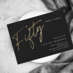 Postal De Invitación Moderno guión elegante de 50 años simple<br><div class="desc">La minimalista y moderna invitación a la fiesta de cumpleaños número 50 incluye elegante Relieve metalizado de oro falso número manuscrito Cincuenta y tus detalles fiestas en el clásico tipo de letra serif con color de fondo negro, simple y elegante, gran sorpresa invitación de cumpleaños para adultos para hombres y...</div>