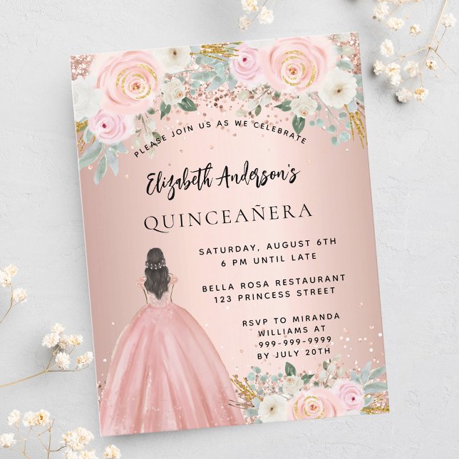 Postal De Invitación Ropa de flores de oro rosa de Quinceanera (Subido por el creador)