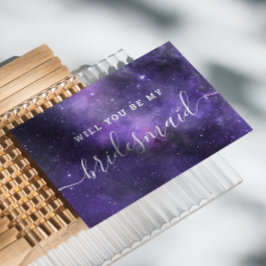 Postal De Invitación Serás mi dama de honor. Boda de espacio púrpura