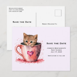 Postal De Invitación Un gatito lindo en una taza de té con corazones sa