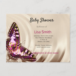 Postal De Invitación Una mariposa rosa sobre un fondo de satén crema