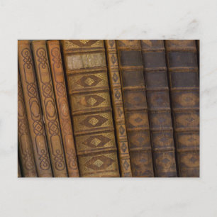 Postal de libros antiguos