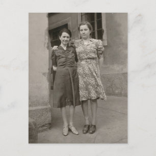 Postal de mujeres ventilado