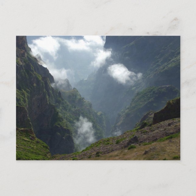 Postal de nubes y montañas (Anverso)