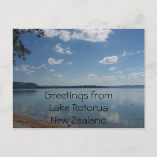 Postal de Nueva Zelandia en el lago Rotorua