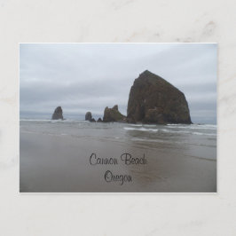 Postal de Oregon de la playa del cañón de la roca