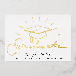 Postal de oro del gorra de graduación