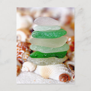 Postal de playa y de conchas marinas